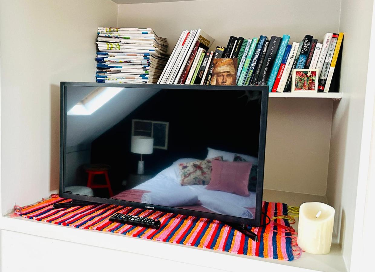 شقة Heathers Loft Space لندن المظهر الخارجي الصورة